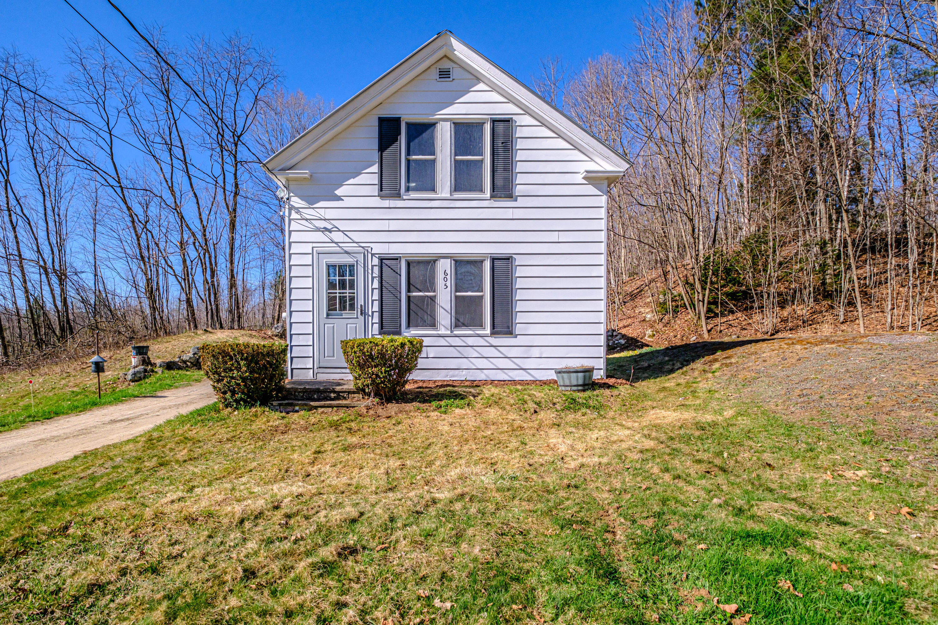 605 Hebron Road Paris, ME 04281 - Photo 2 of 62 20260428gp-60005