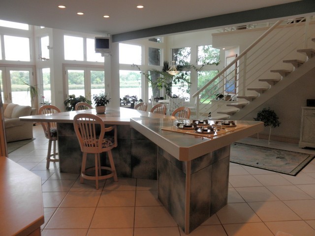 808 Tuxedo Lane Cary, IL 60013 - Photo 7 of 28 a view of a dining room with furniture a chandelier and wooden floor