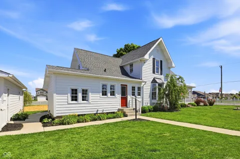 $525,000 | 2720 South 650 East, Whitestown, IN 46075