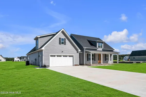 $585,725 | 123 Copper Run Loop Mills, South Mills, NC 27976