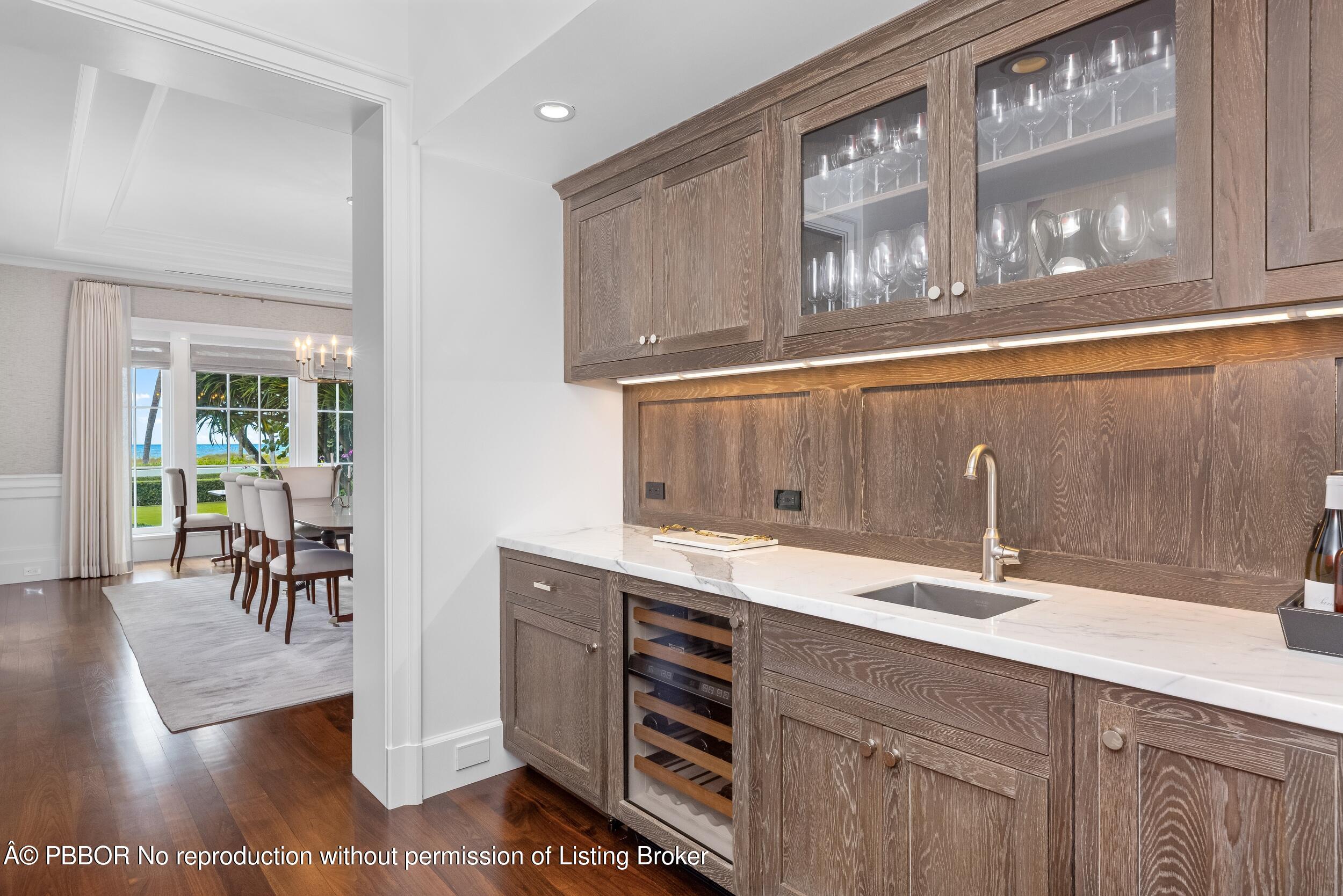 102 Reef Road Palm Beach, FL 33480 - Photo 17 of 31 Butler's Pantry