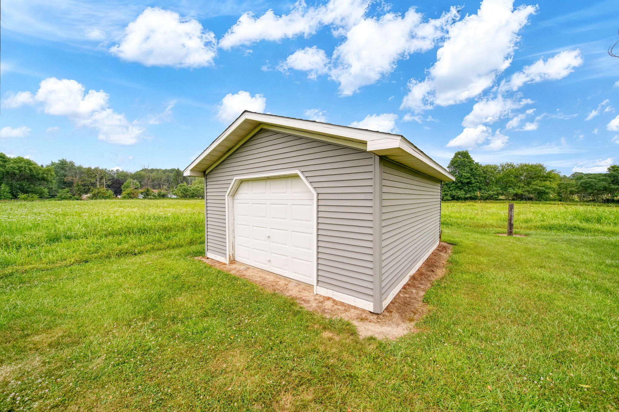 755 South Smith Road Eaton Rapids, MI 48827 - Photo 53 of 79 Garage 2