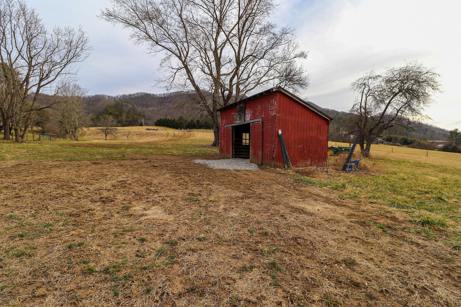 9021 Blacksburg Road Catawba, VA 24070 - Photo 22 of 32 Thomas22