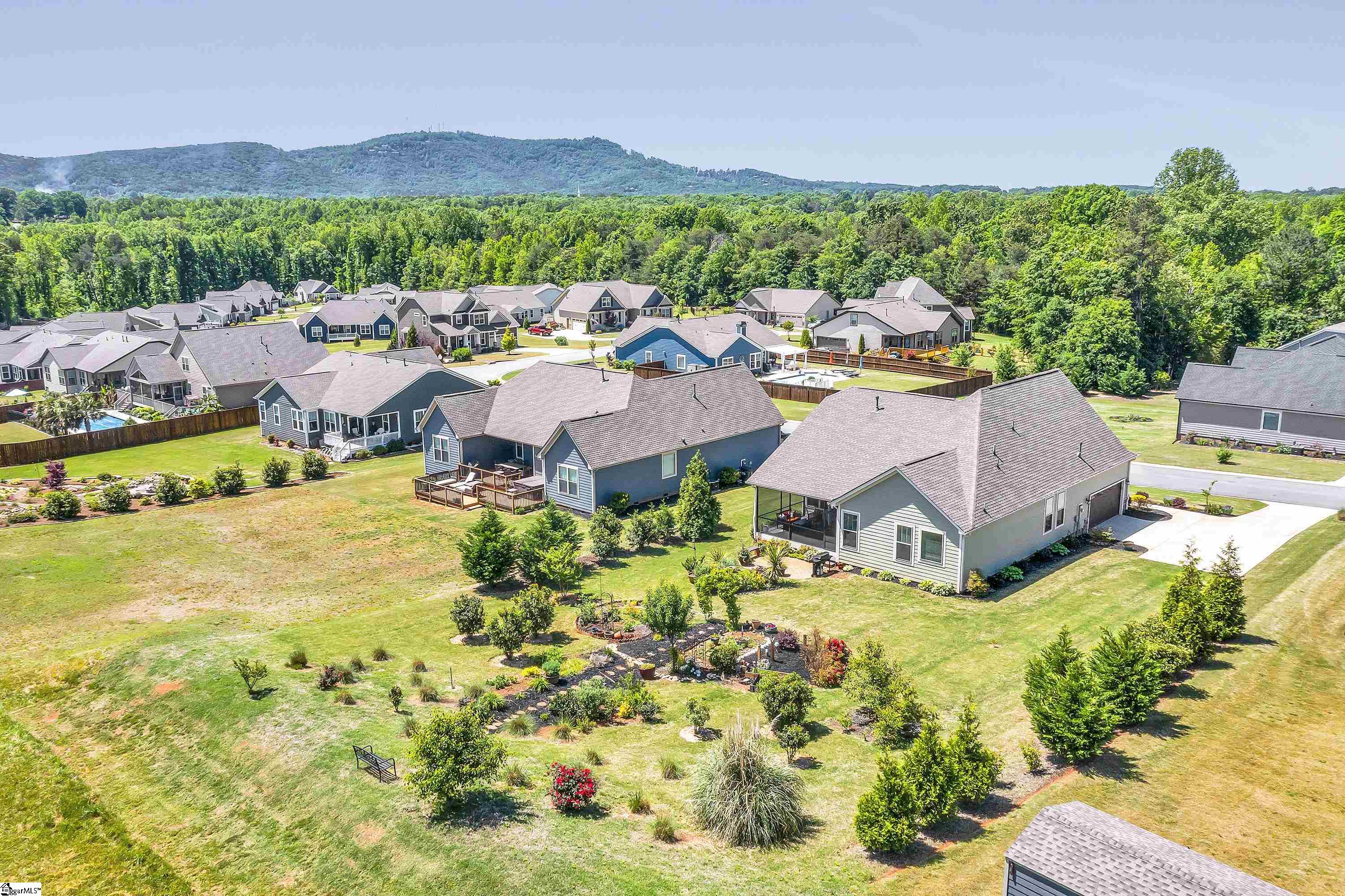 101 Timbertrail Way Travelers Rest, SC 29690 - Photo 2 of 27 Gallery Image 2