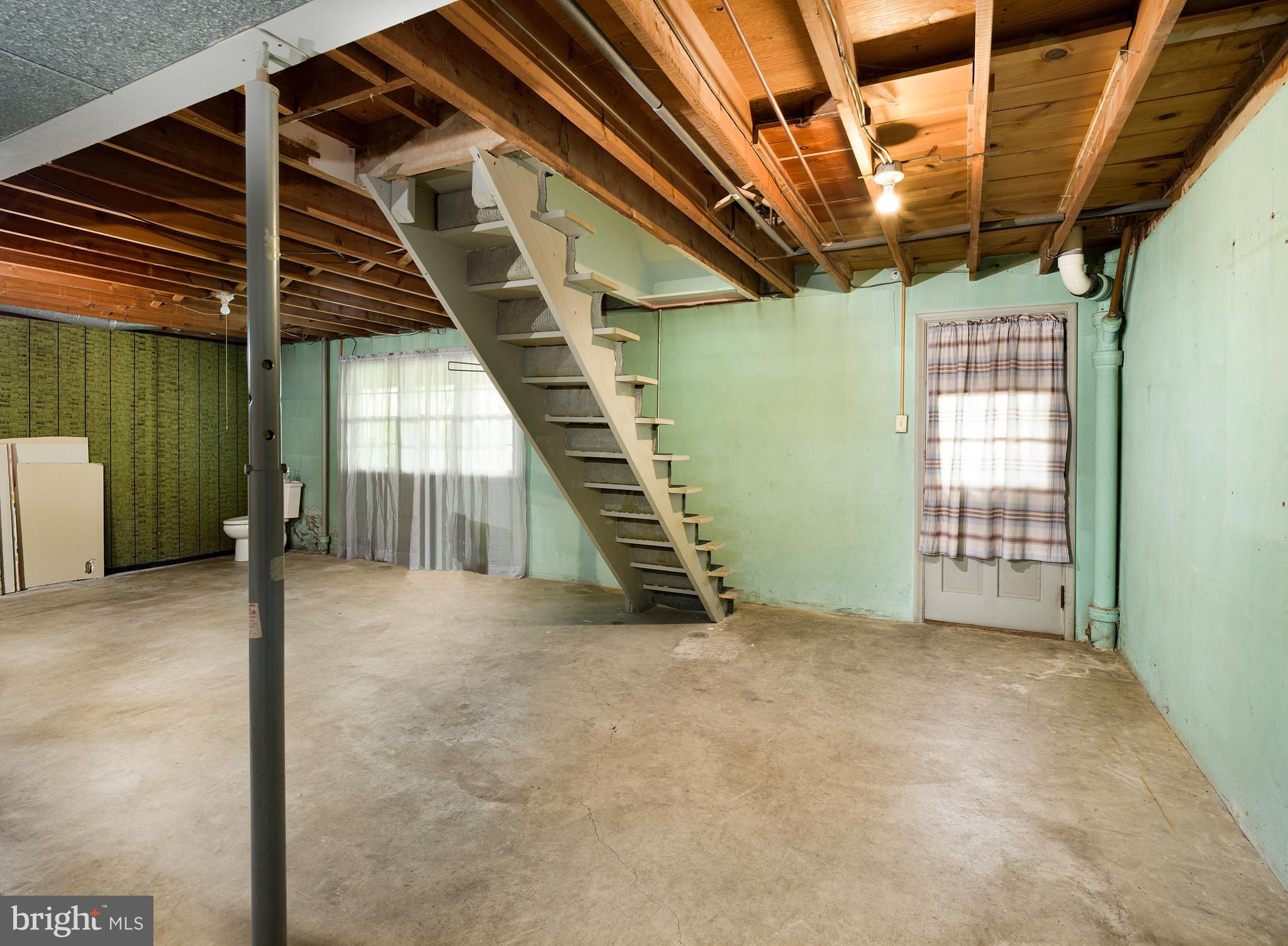 301 East Broad Street Reading, PA 19607 - Photo 17 of 19 Gallery Image 17