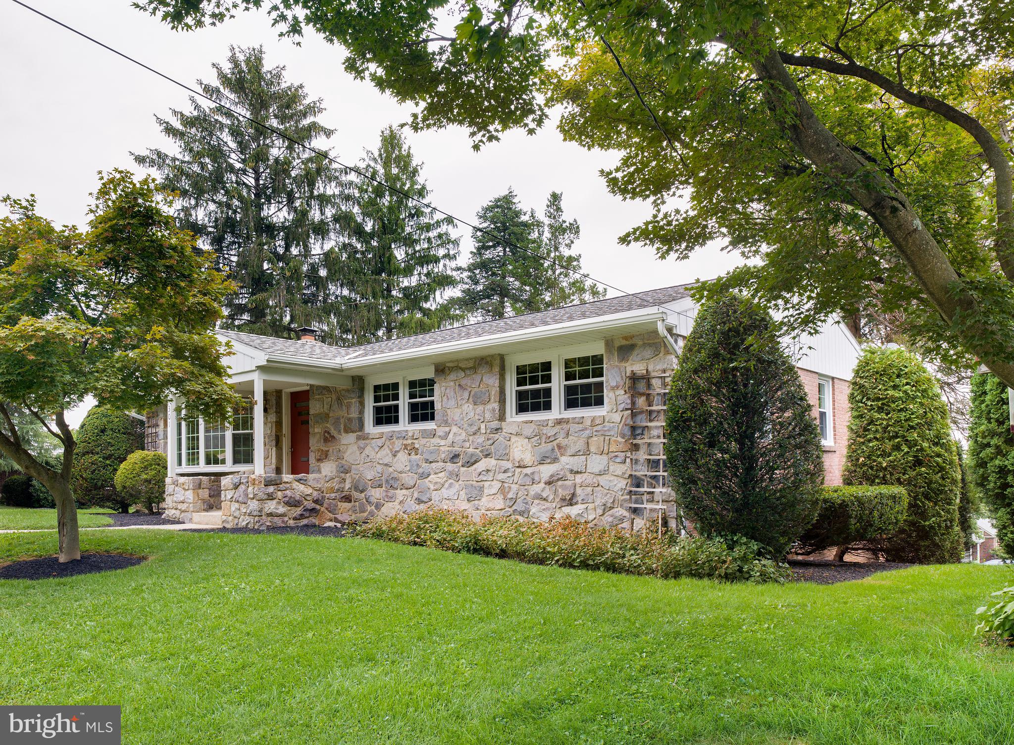301 East Broad Street Reading, PA 19607 - Photo 3 of 19 Gallery Image 3
