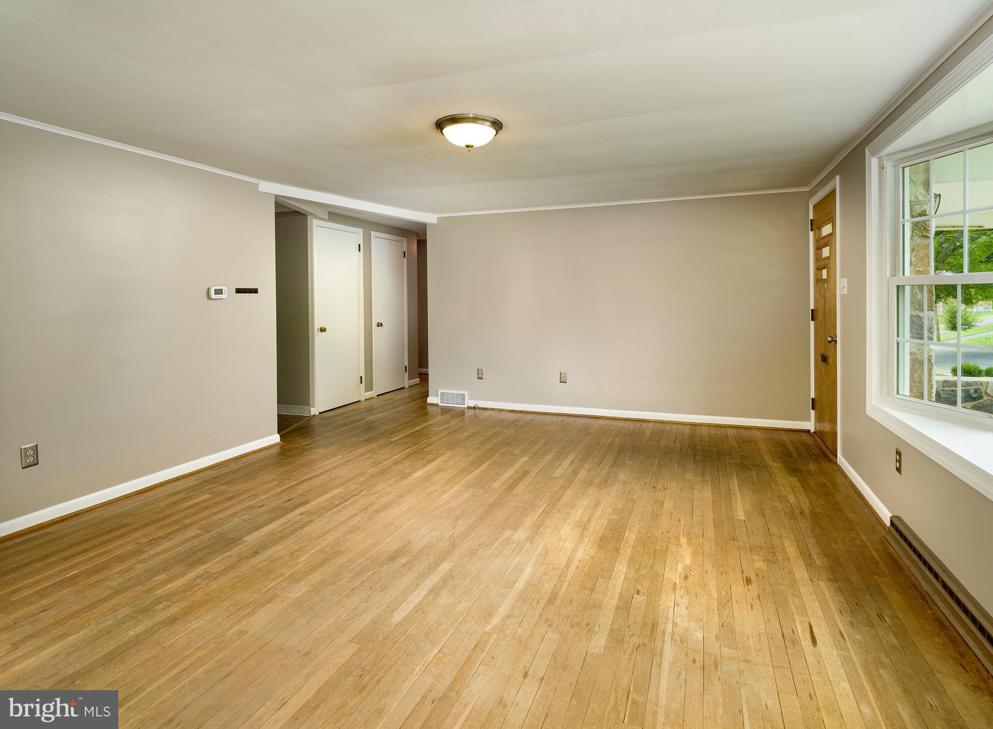 301 East Broad Street Reading, PA 19607 - Photo 6 of 19 Gallery Image 6