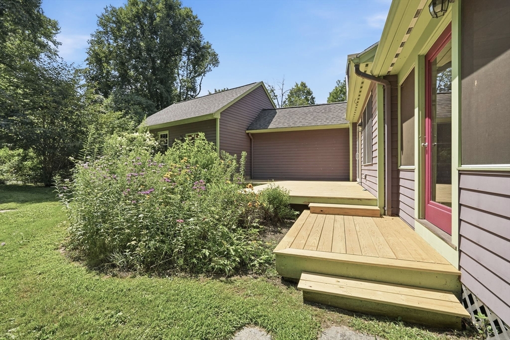 590 Middle Street Amherst, MA 01002 - Photo 32 of 41