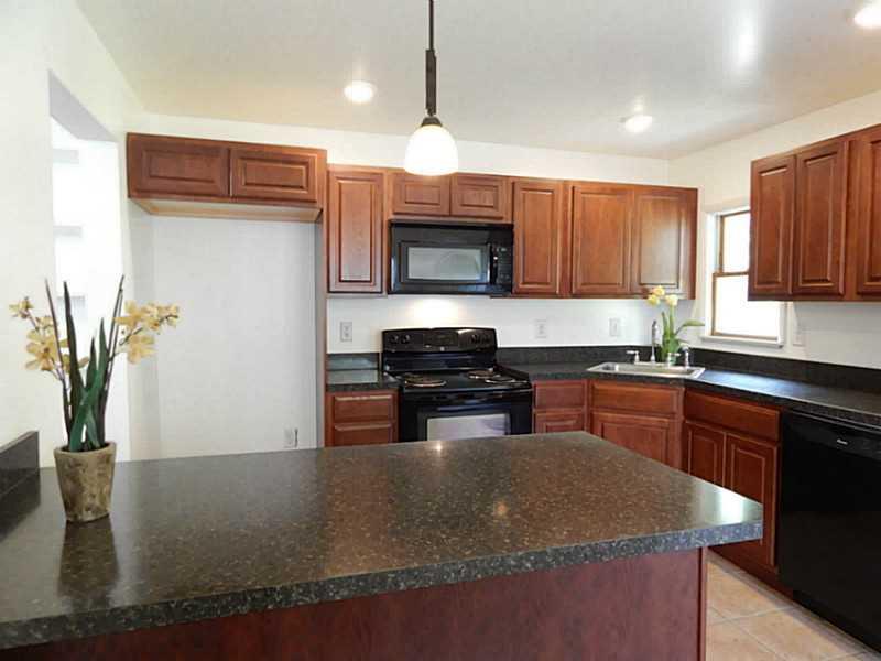 341 Four Mile Run Road Greenfield, PA 15207 - Photo 3 of 21 Kitchen.