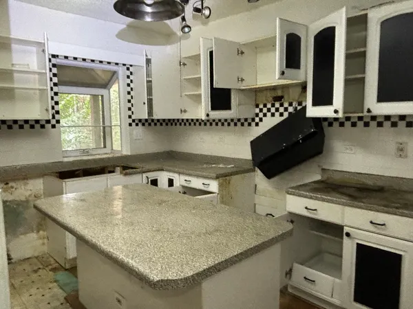 $78,000 | 7843 South Langley Avenue, Chicago, IL 60619