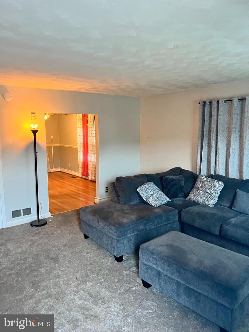 2147 Firethorn Road Baltimore, MD 21220 - Photo 2 of 18