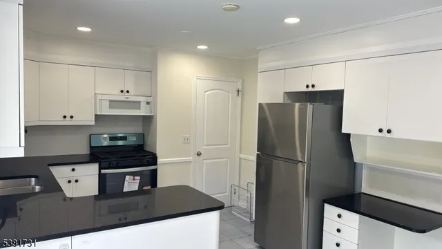 $599,999 | 107 Maple Street, Bridgewater, NJ 08807