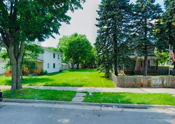 $59,900 | 2955 Russell Avenue North, Minneapolis, MN 55411