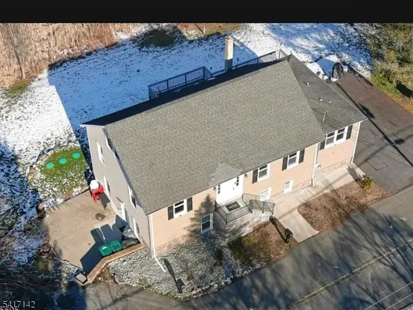 $3,300 | 7 Berry Road, Unit A, Wantage, NJ 07461