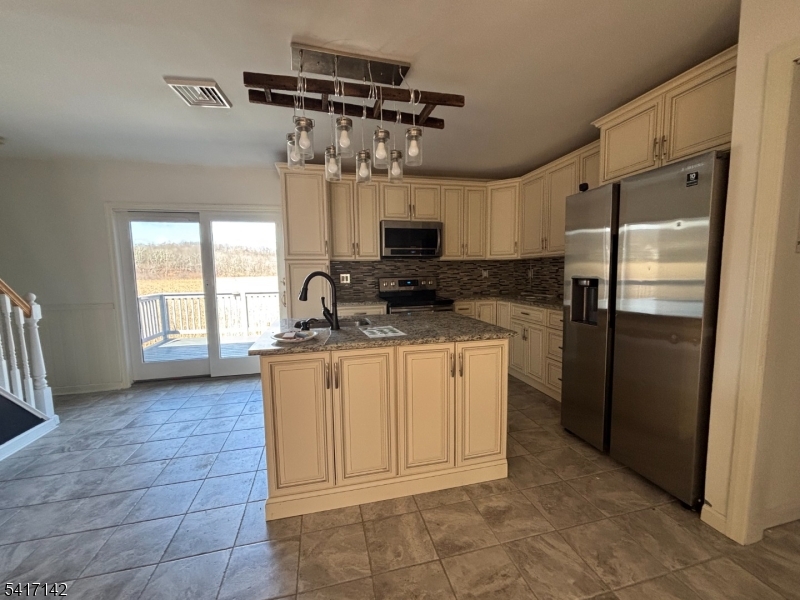 7 Berry Road, Unit A Wantage, NJ 07461 - Photo 8 of 24