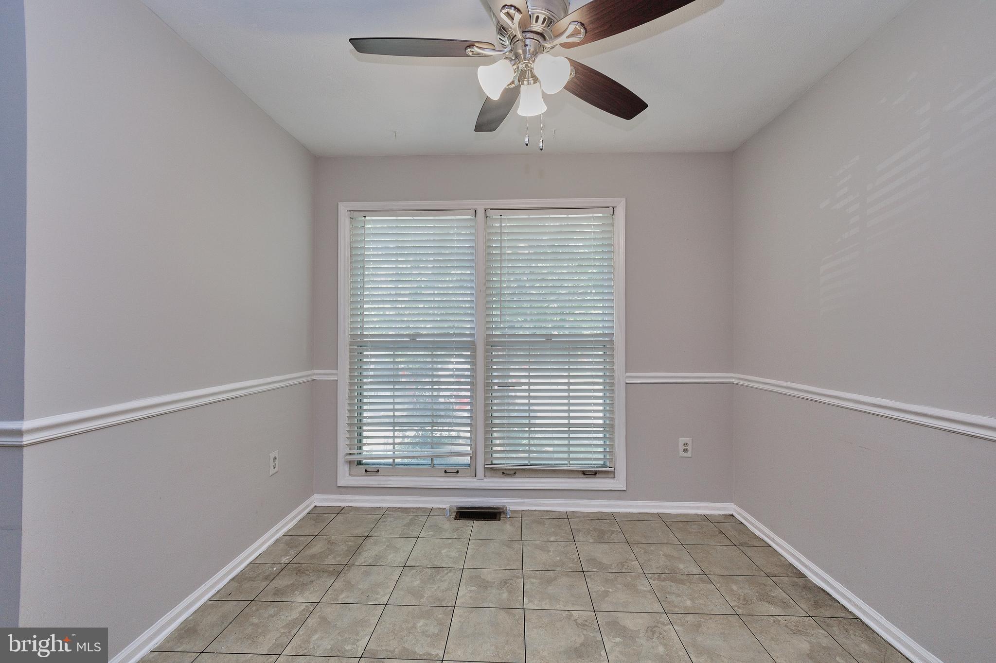 8233 Blue Ridge Court Manassas, VA 20109 - Photo 16 of 41 Gallery Image 16