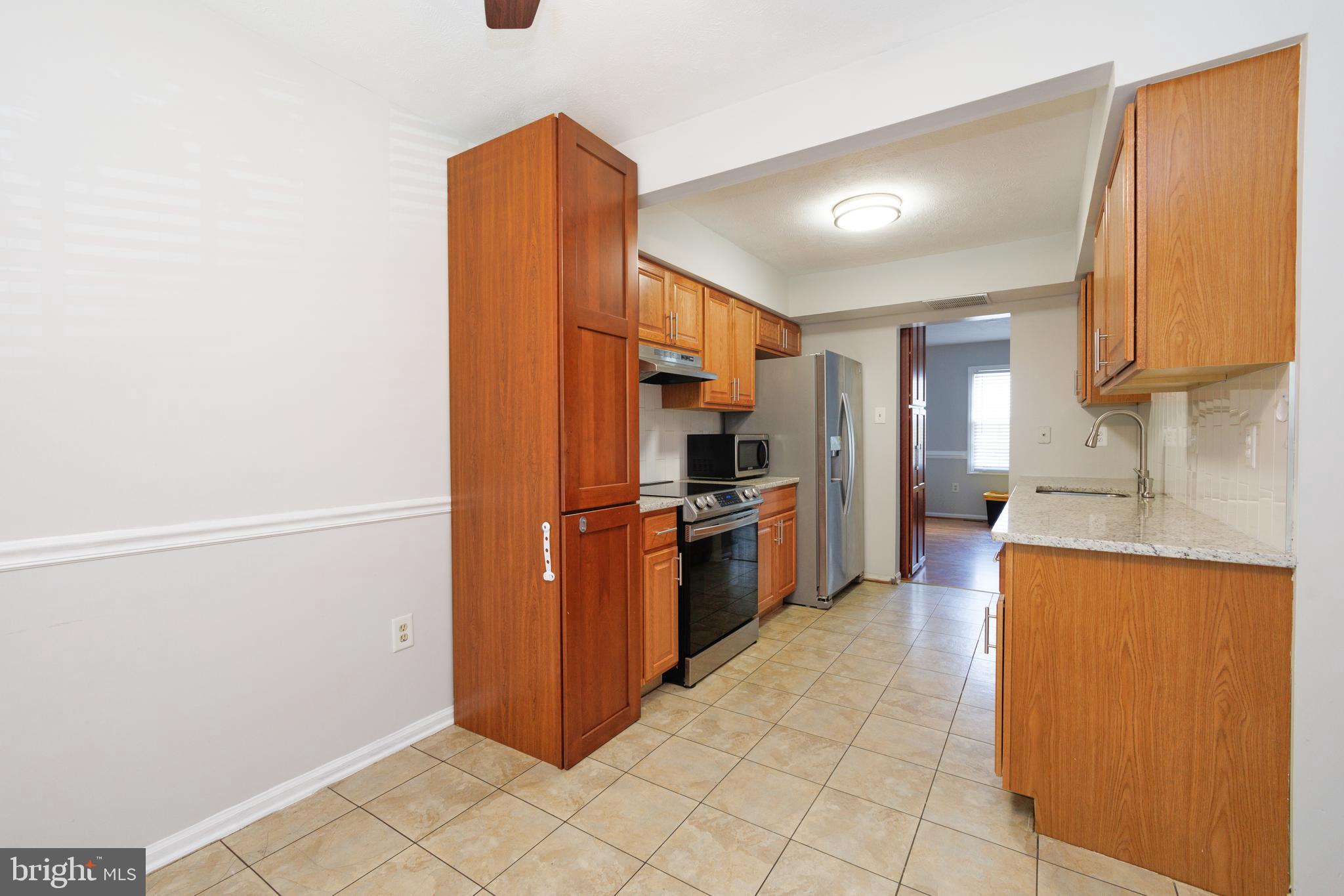 8233 Blue Ridge Court Manassas, VA 20109 - Photo 18 of 41 Gallery Image 18