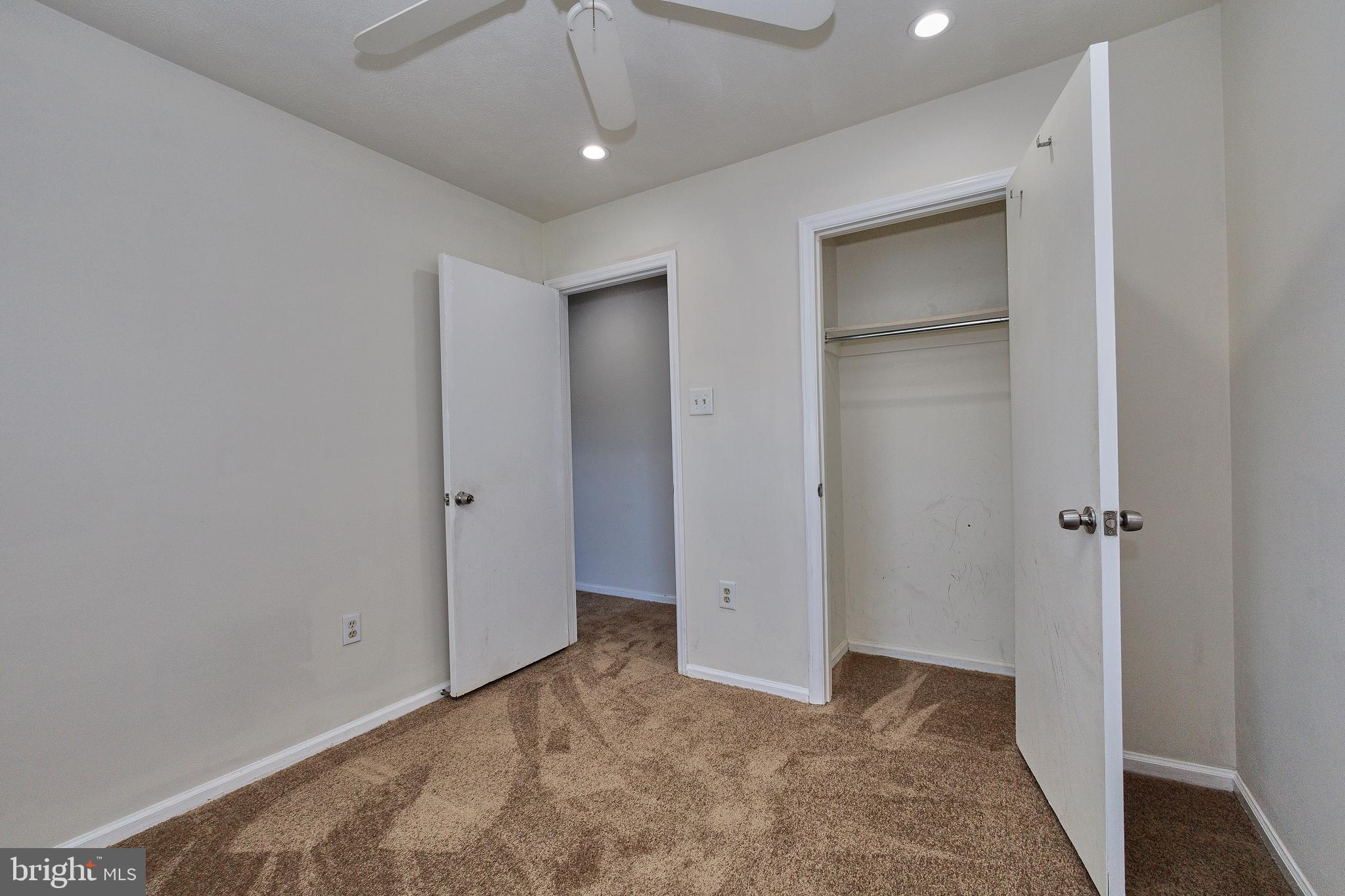 8233 Blue Ridge Court Manassas, VA 20109 - Photo 38 of 41 Gallery Image 38