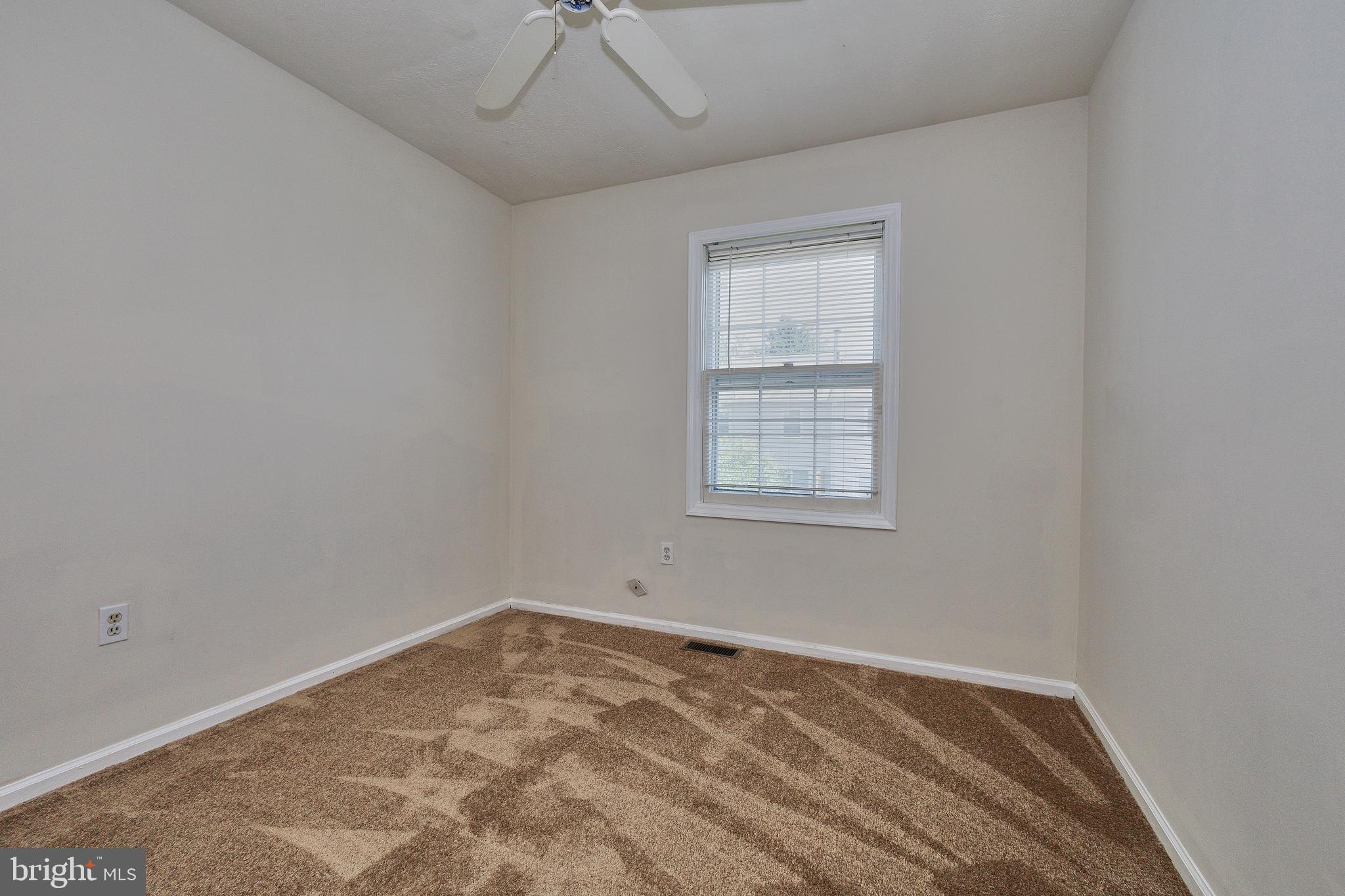 8233 Blue Ridge Court Manassas, VA 20109 - Photo 39 of 41 Gallery Image 39
