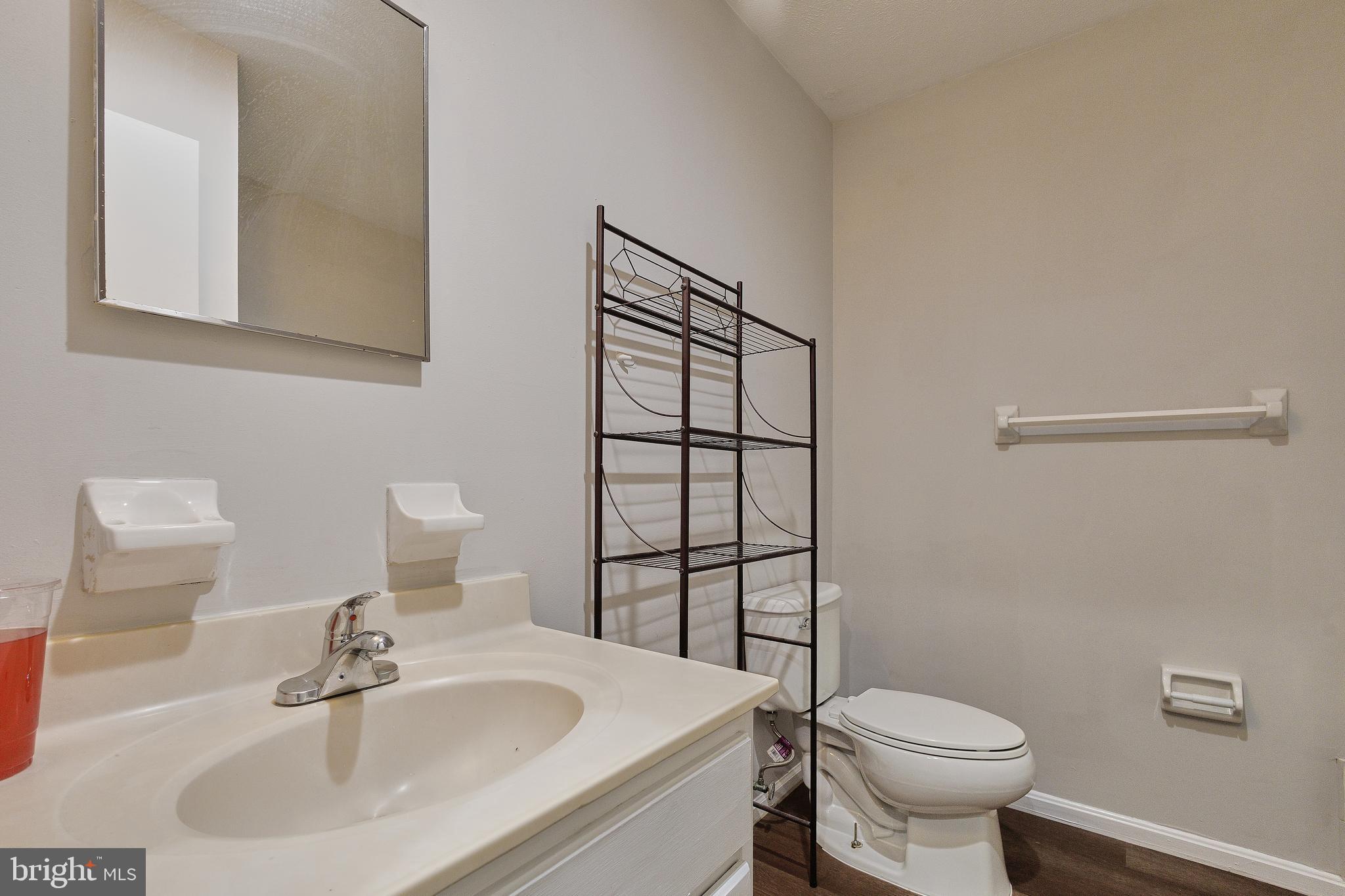 8233 Blue Ridge Court Manassas, VA 20109 - Photo 40 of 41 Gallery Image 40