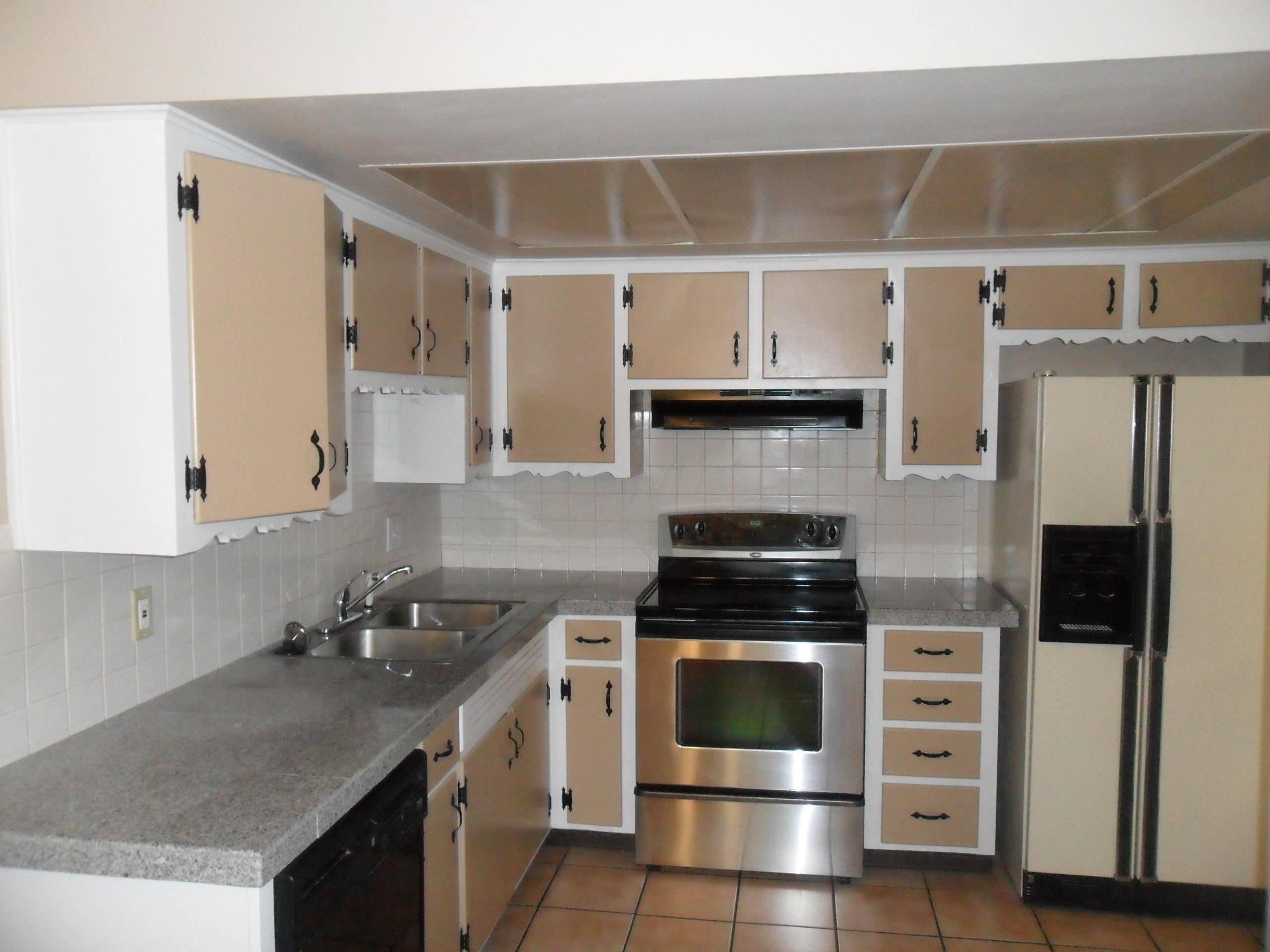 1791 Woodcrest Road Columbus, OH 43232 - Photo 3 of 13 Gallery Image 3