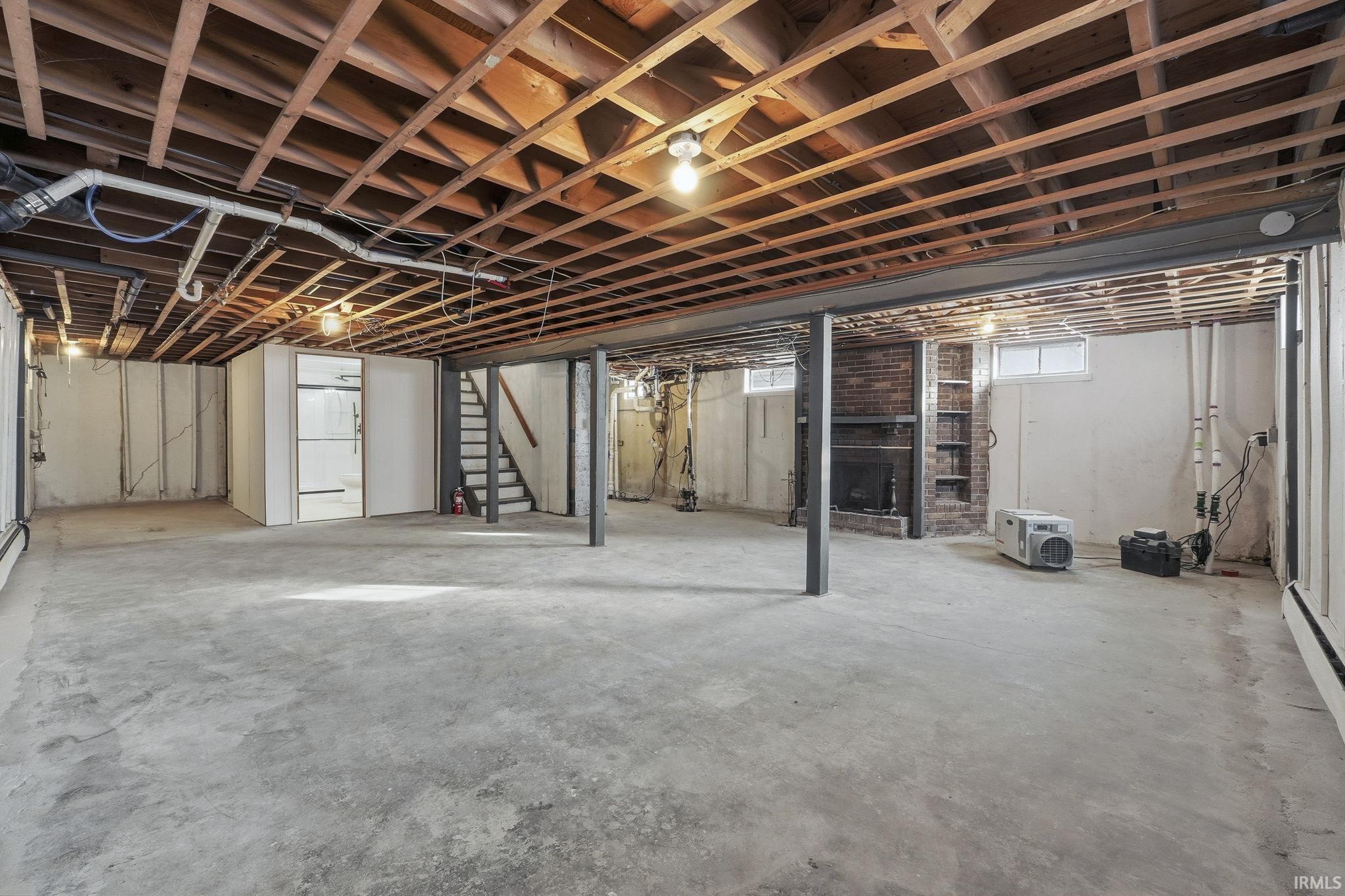 7407 Bluffton Road Fort Wayne, IN 46809 - Photo 15 of 25