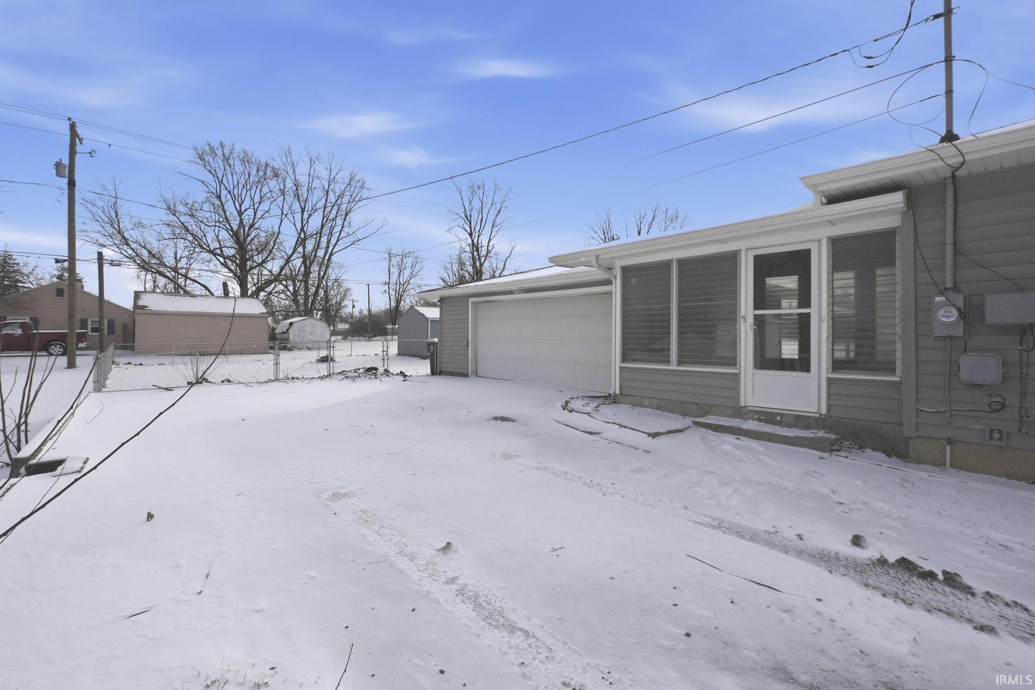 7407 Bluffton Road Fort Wayne, IN 46809 - Photo 19 of 25