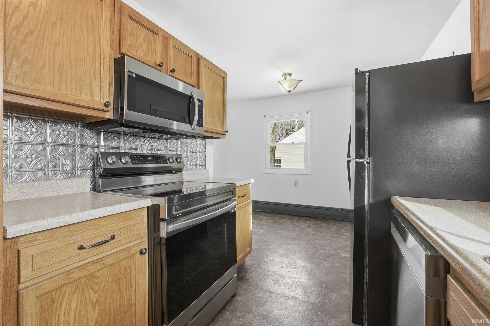 7407 Bluffton Road Fort Wayne, IN 46809 - Photo 6 of 25