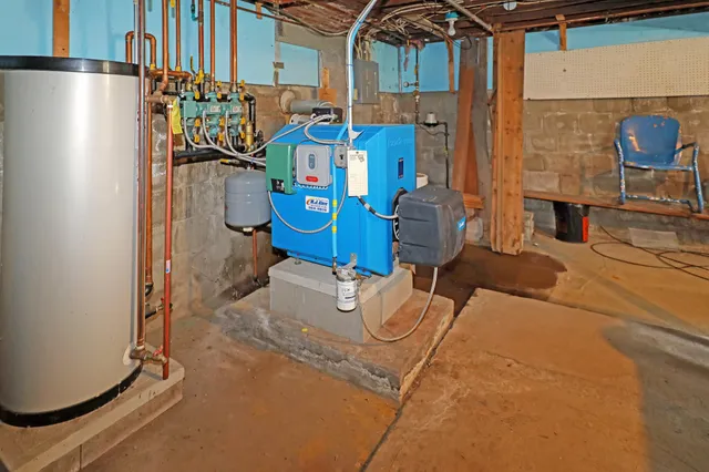 $199,900 | 696 Crescent Avenue, Rumford, ME 04276