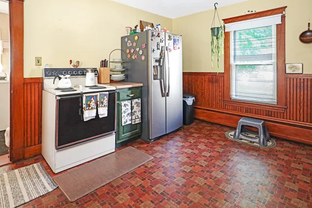 $199,900 | 696 Crescent Avenue, Rumford, ME 04276