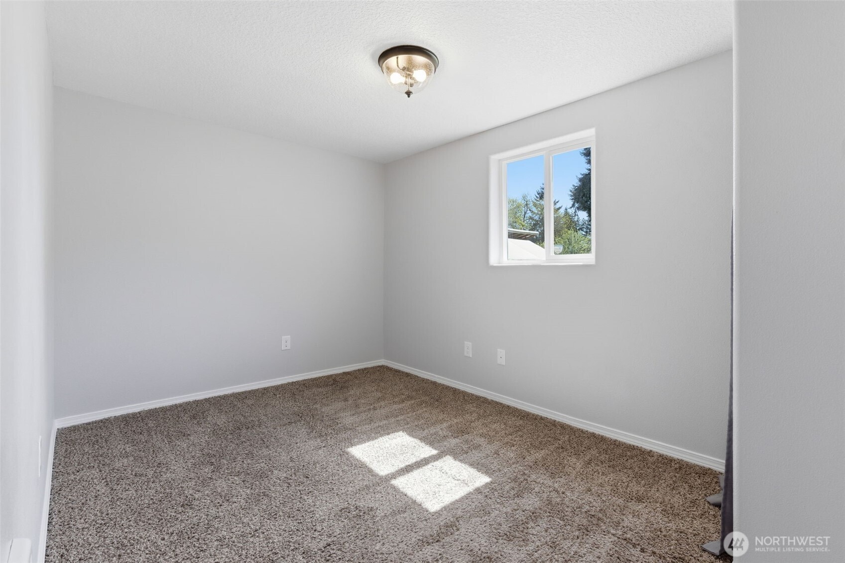 2016 42nd Avenue Longview, WA 98632 - Photo 26 of 32