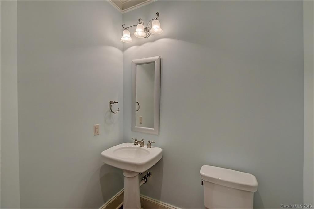 2823 Providence Road, Unit 147 Charlotte, NC 28211 - Photo 32 of 41 Gallery Image 32