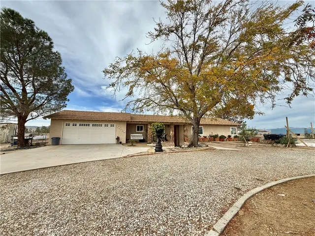 $3,200 | 45105 73rd, Lancaster, CA 93536