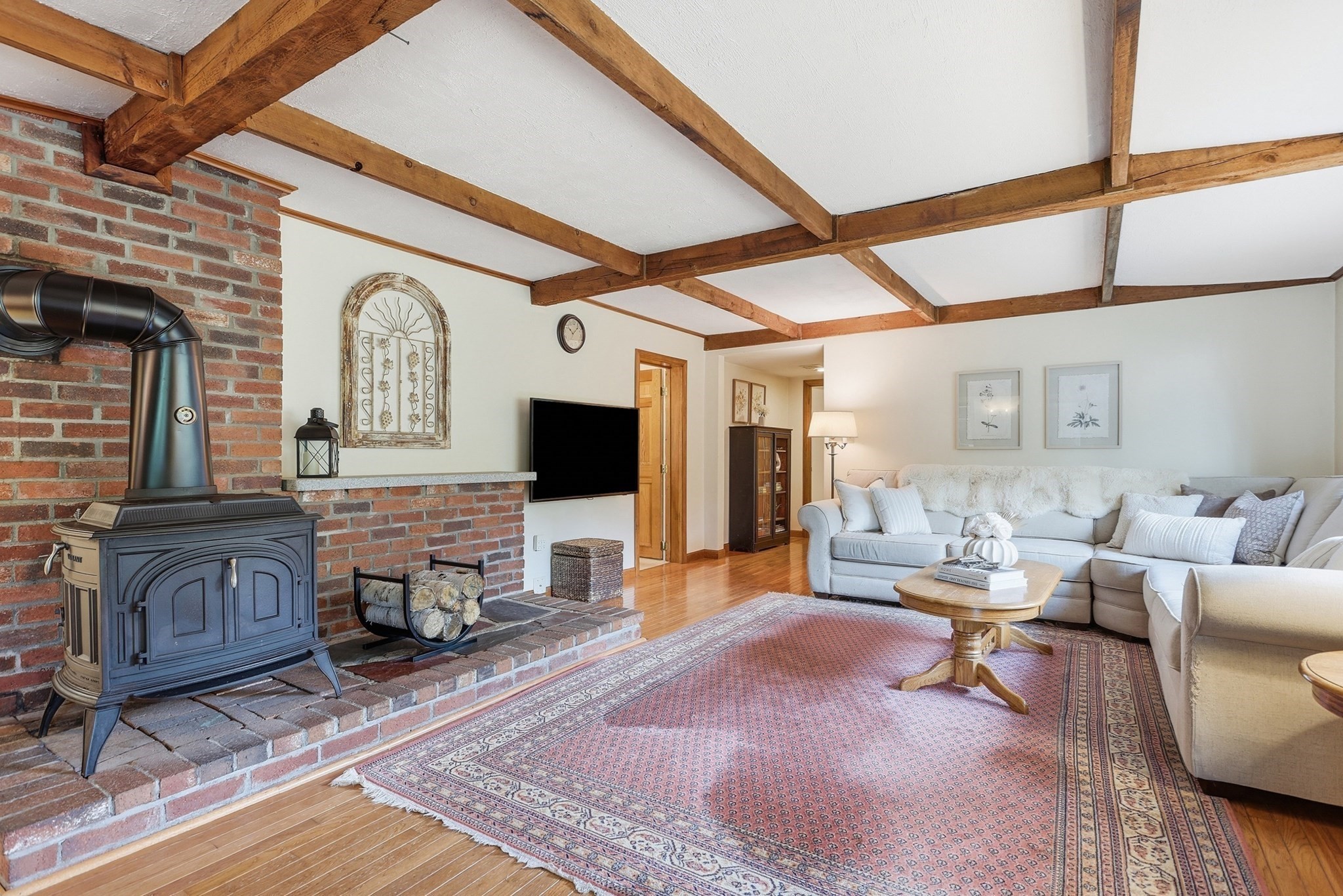 5 Lowell Road Westford, MA 01886 - Photo 4 of 32 Gallery Image 4