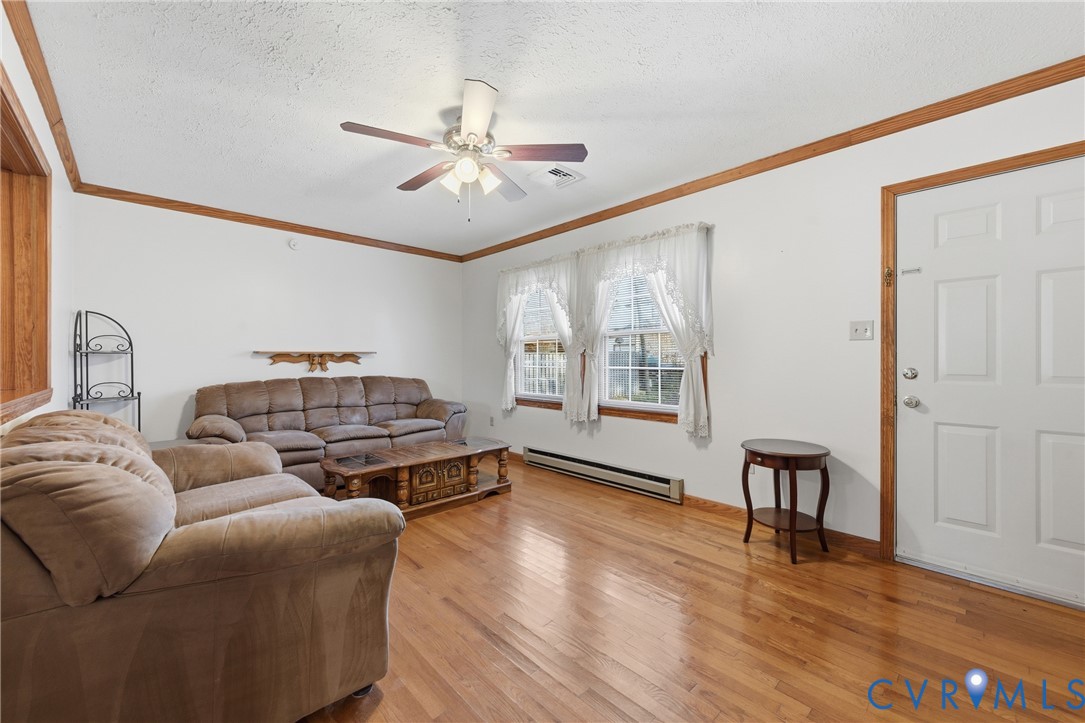 5433 Hemlock Road Quinton, VA 23141 - Photo 3 of 25 Gallery Image 3