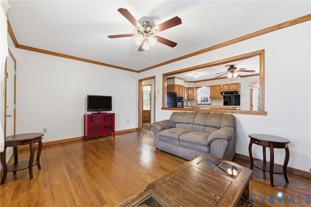 5433 Hemlock Road Quinton, VA 23141 - Photo 4 of 25 Gallery Image 4