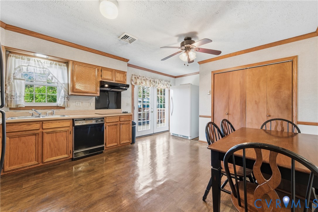 5433 Hemlock Road Quinton, VA 23141 - Photo 5 of 25 Gallery Image 5