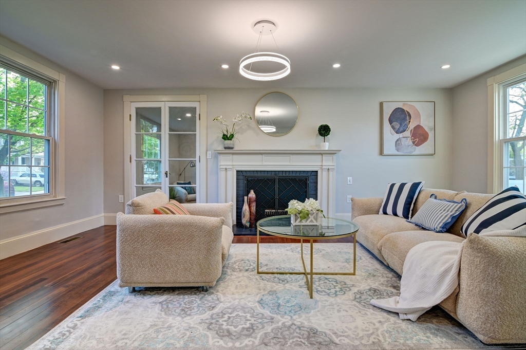 94 Merrymount Road Quincy, MA 02169 - Photo 8 of 42 Gallery Image 8
