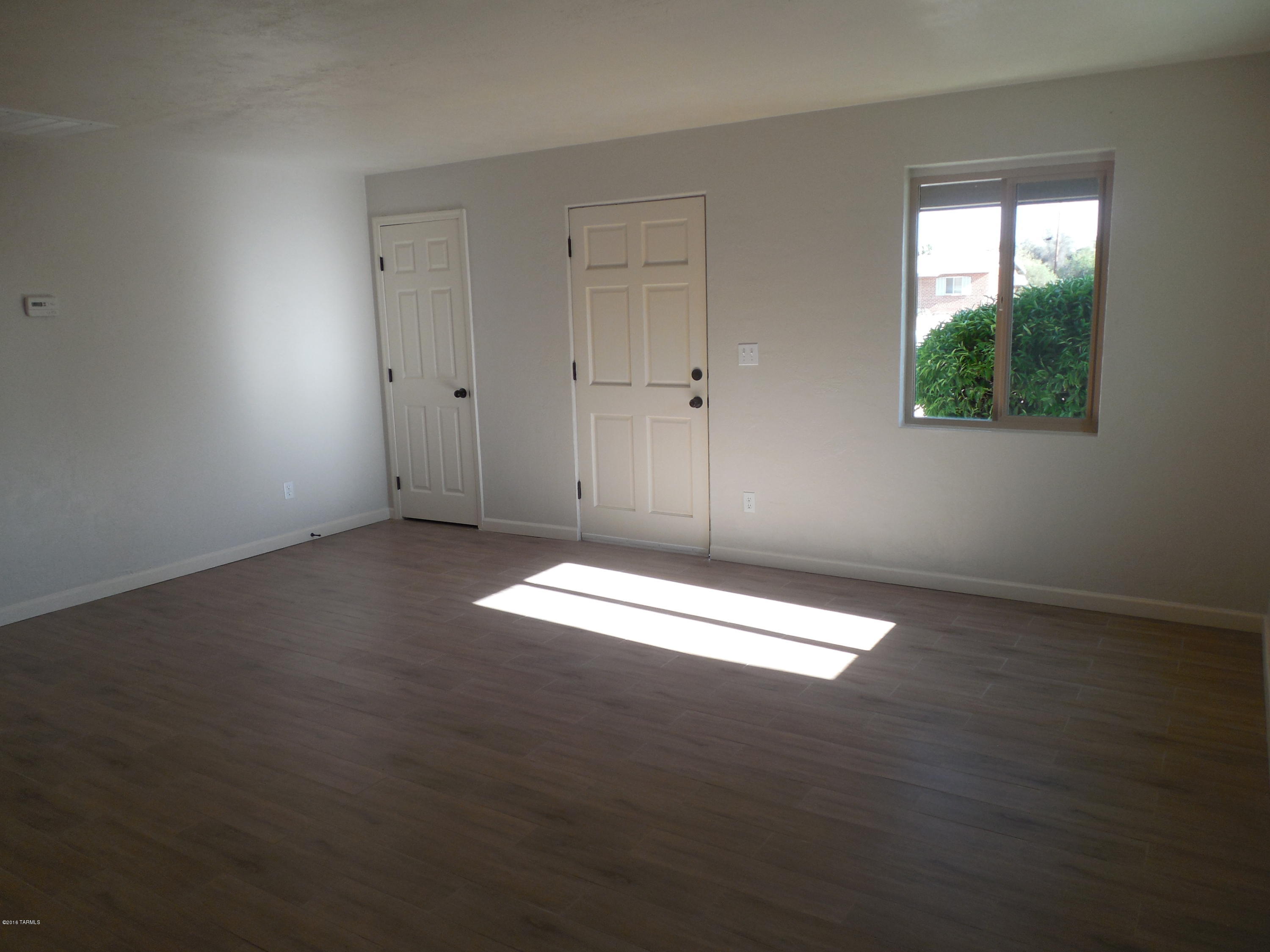 3341 East Silverlake Road Tucson, AZ 85713 - Photo 5 of 26 Gallery Image 5