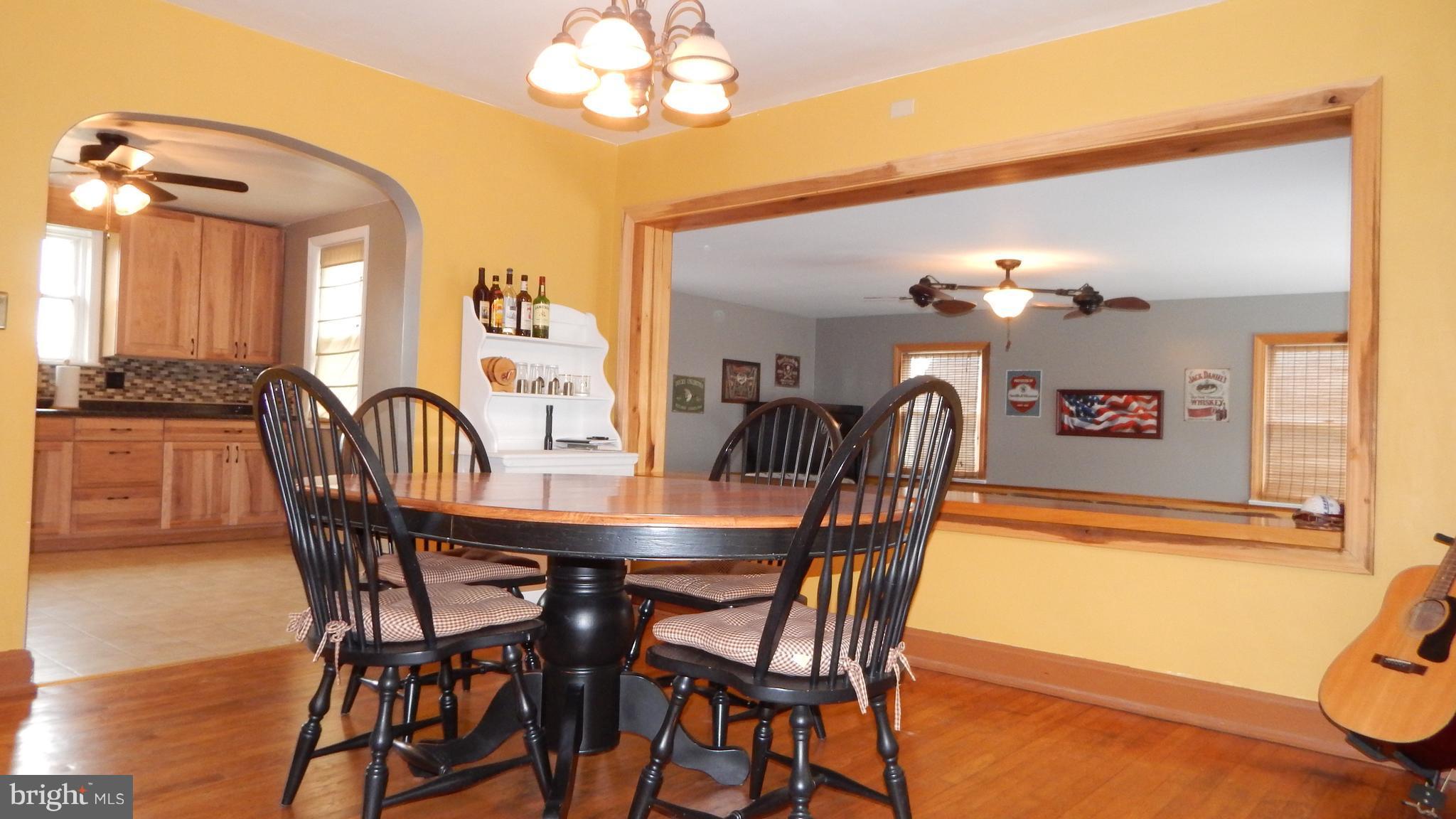 3658 Wayne Road Chambersburg, PA 17202 - Photo 12 of 24 Family Room