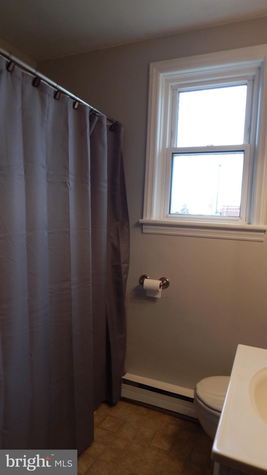 3658 Wayne Road Chambersburg, PA 17202 - Photo 20 of 24 Bath