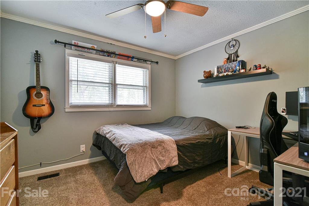 4077 Little River Road Hendersonville, NC 28739 - Photo 22 of 38 Gallery Image 22