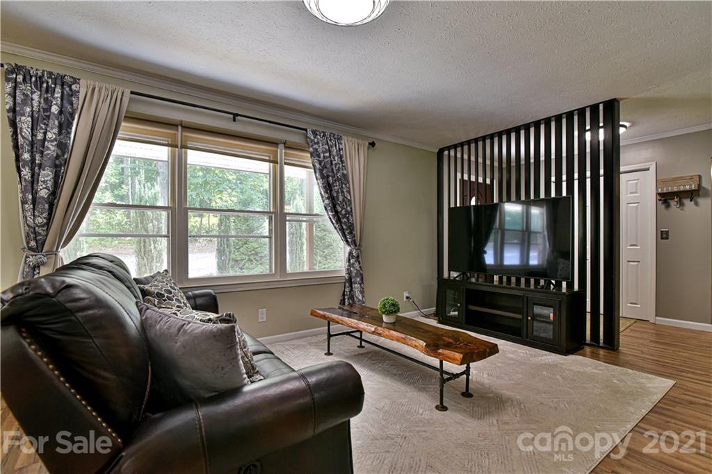4077 Little River Road Hendersonville, NC 28739 - Photo 4 of 38 Gallery Image 4