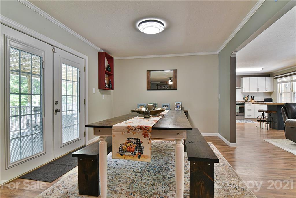 4077 Little River Road Hendersonville, NC 28739 - Photo 6 of 38 Gallery Image 6