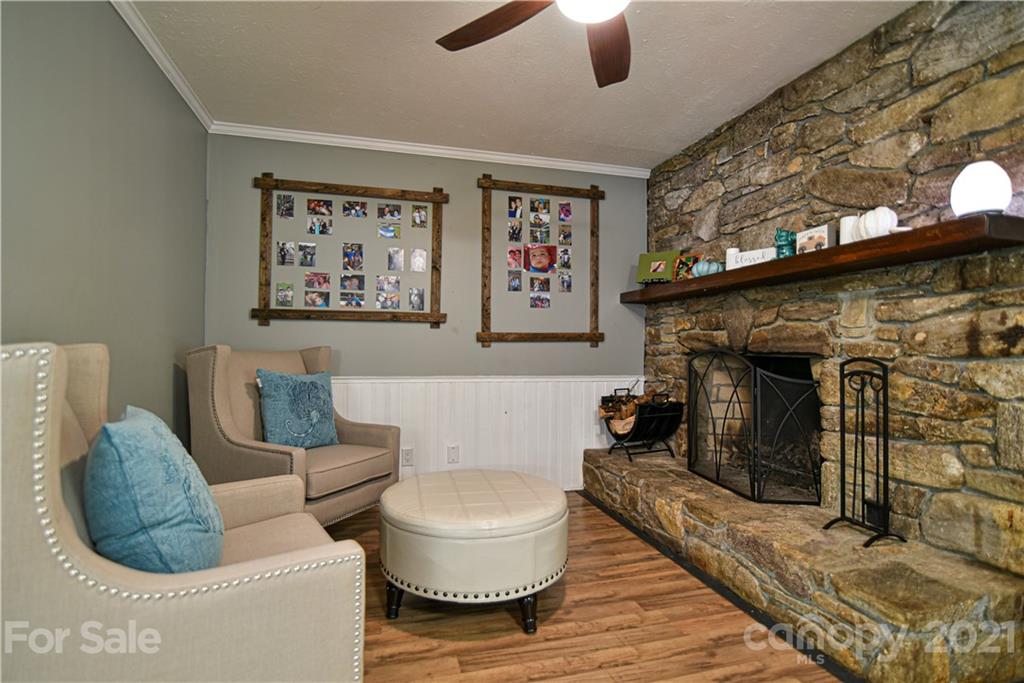 4077 Little River Road Hendersonville, NC 28739 - Photo 7 of 38 Gallery Image 7