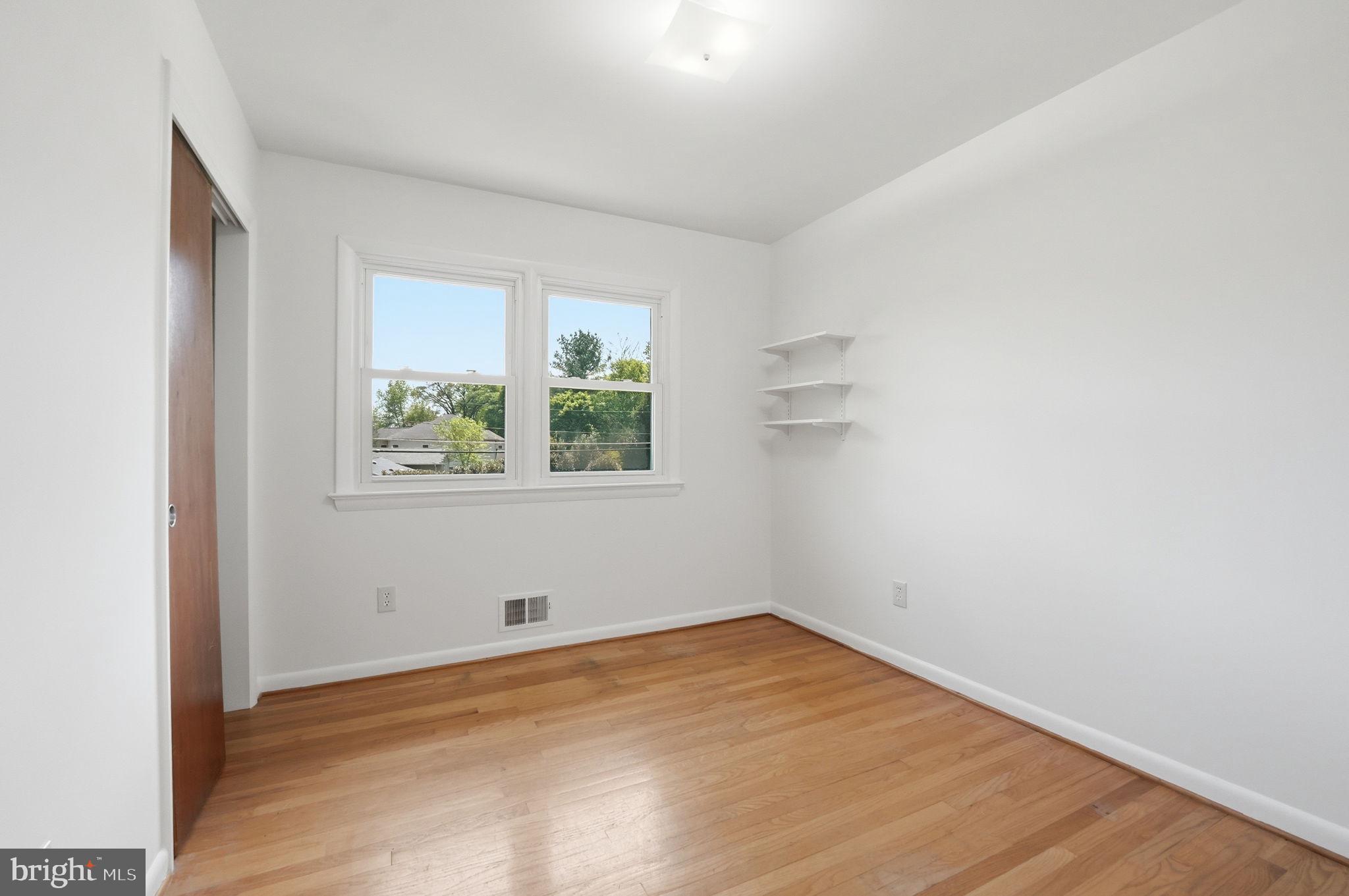 12106 Ruffin Drive Fairfax, VA 22030 - Photo 18 of 41 2nd Upper Level Bedroom