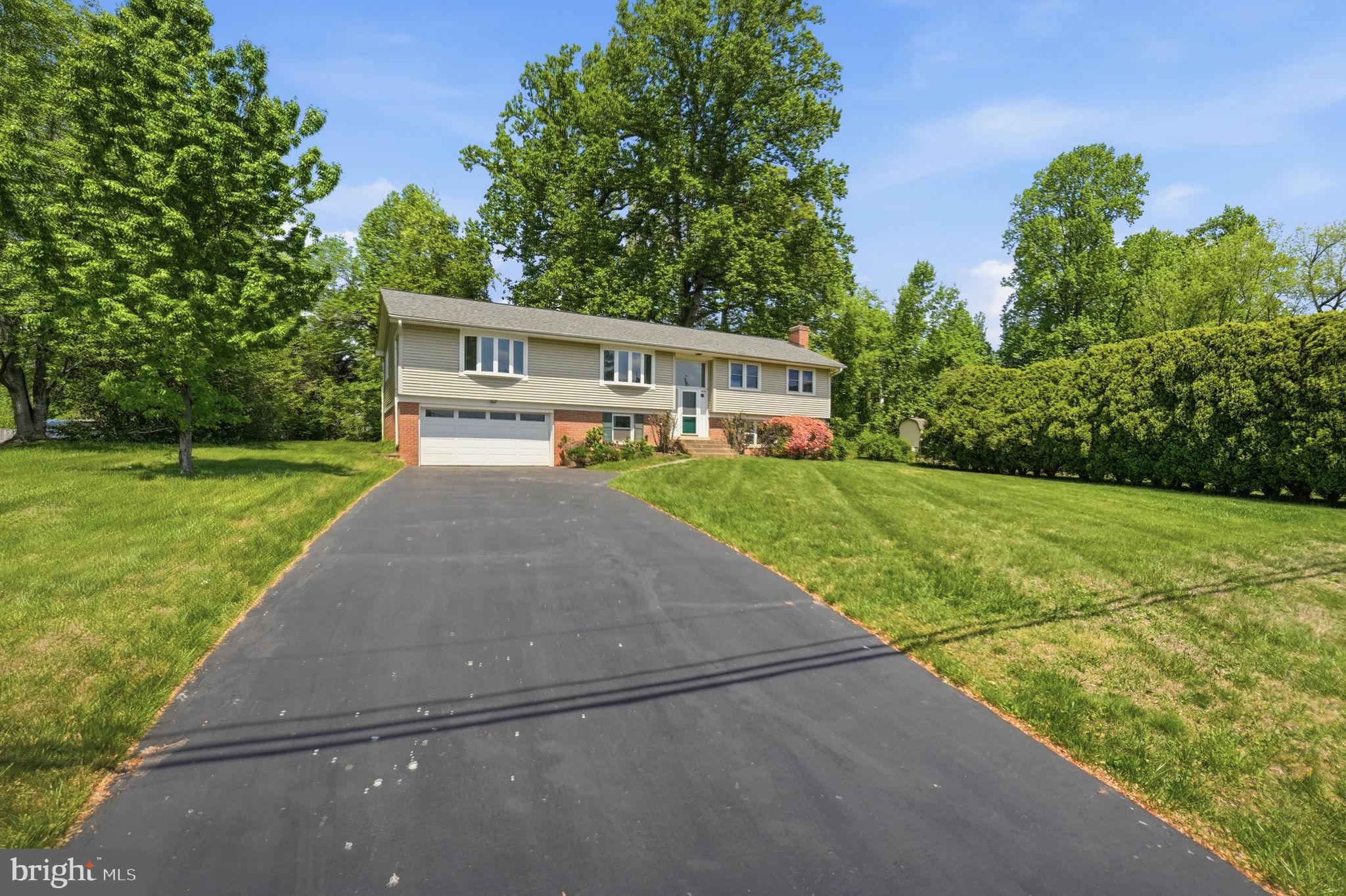 12106 Ruffin Drive Fairfax, VA 22030 - Photo 2 of 41 Amazing 2 car garage w/very long driveway