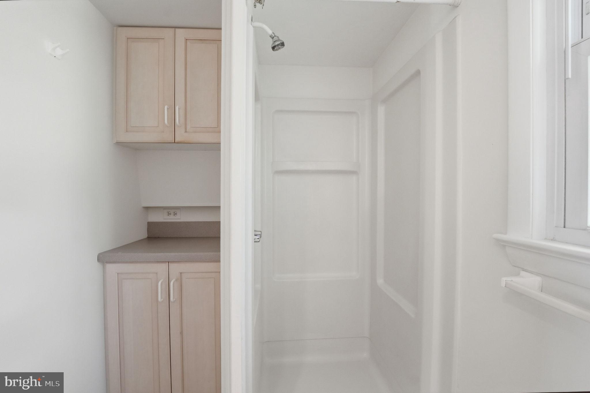 12106 Ruffin Drive Fairfax, VA 22030 - Photo 35 of 41 Lower Level 4th Full Bathroom