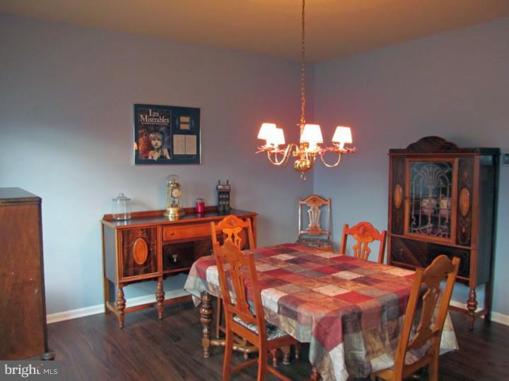 414 Winding Stream Road Spring City, PA 19475 - Photo 9 of 14 Dining Room