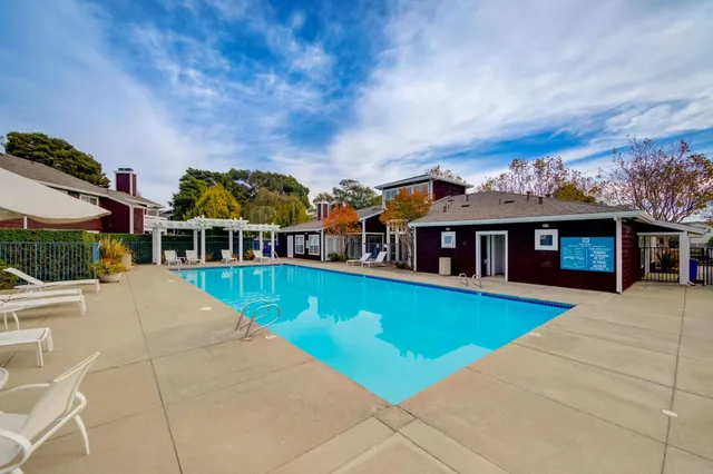 $420,000 | 59 Marina Lakes Drive, Richmond, CA 94804